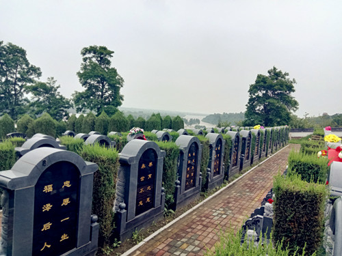 沈阳龙生墓园